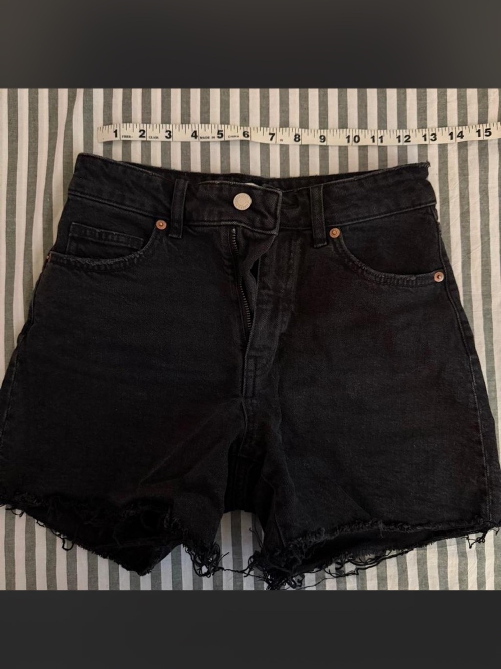 H&M Black High-Waist Frayed Denim Shorts